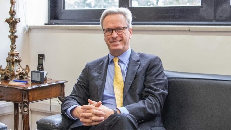 S.E. Charles Delognes